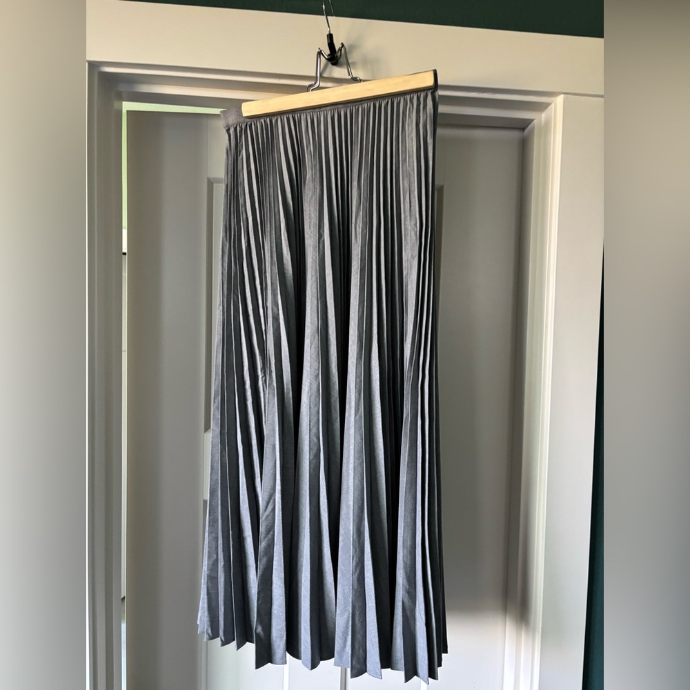 Uniqlo Gray Maxi Skirt